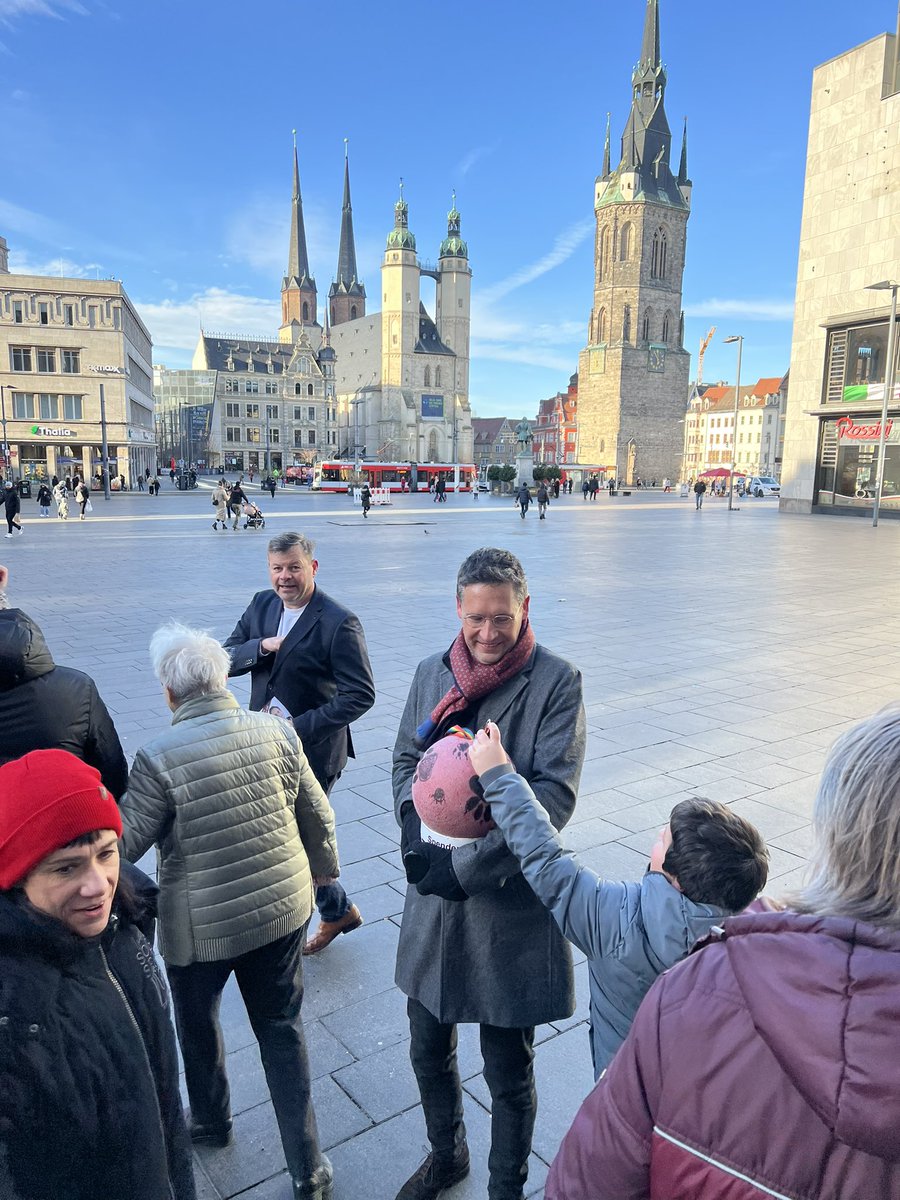 Dr. Alexander Vogt tweet media