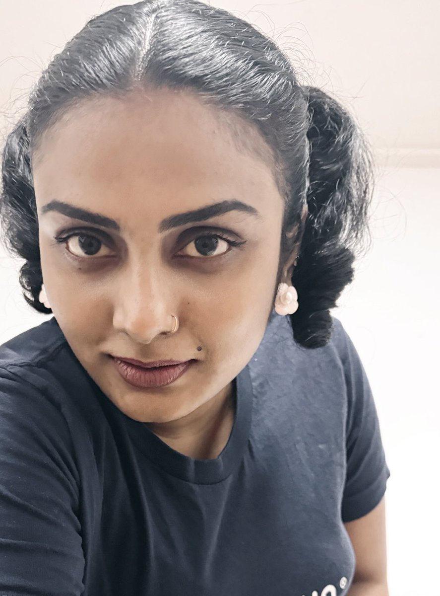 KayFlicks's tweet photo. Pigtails today, handcuffs tomorrow? Who knows. 😉
#ISA #ඉසාගේ_කෝලං #ISADORAFantasy #fypシ゚ https://t.co/vQgUg16rPu