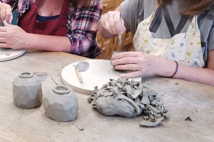 CamphillMK's tweet photo. Why not book one of our creative ceramics courses?
1. Hand-Building Pottery with Andrew Macdermott 10-session course. 
2. Hand-Building Pottery with Simão Romualdo 1-session course. 
3. Introduction to Mindfulness through Pottery with Astrid Hogets Baerndal 2-session course. 
Find out more and book here - https://t.co/3pTEQQNiXv

#CamphillMK #CeramicsCourse #PotteryClass #AdultLearning #Craft #WhatsOnMK #HandBuildingPottery #Mindfulness #TreatYourself
