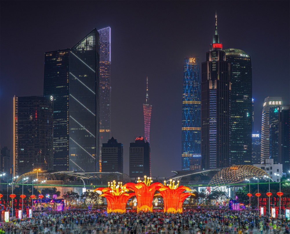 #SpringFestival2025 #AñoNuevoChino
Panorama de ciudades chinas que celebran el Año Nuevo Chino (Las fotos son respectivamente de ciudades de Harbin, Xi'an, Nanjing y Guangzho）