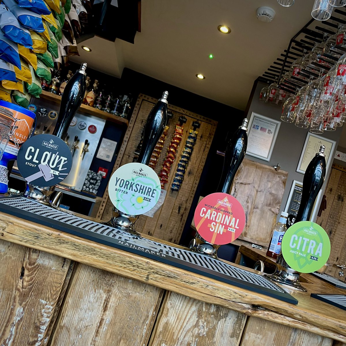 NailmakerTap2's tweet photo. Let’s welcome the first weekend of February in style 😎🍺 Our doors are open, the tunes are playing &amp; we’re ready to get pouring some drinks for you lovely folk! 🤩🍷🍺

(We also have some Speedy’s pork pies left so grab one whilst you can!) 😋

⭐️We’re open till 𝟭𝟭𝗽𝗺⭐️ https://t.co/Ef5wP8C3O5