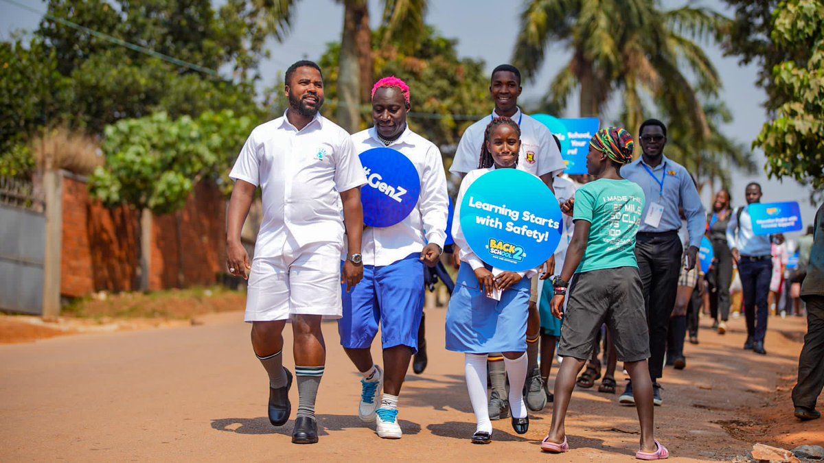 Bashir_SeniorAd's tweet photo. This week commenced with "The Back to School campaign by @reachahand which reinforced my commitment to promoting quality and inclusive education. Equitable access to education is key to building a better Uganda.
#AccessibleEducation
#Equitableeducation
#PEA2025
#ProudPeer https://t.co/Sn8R9bnAPn