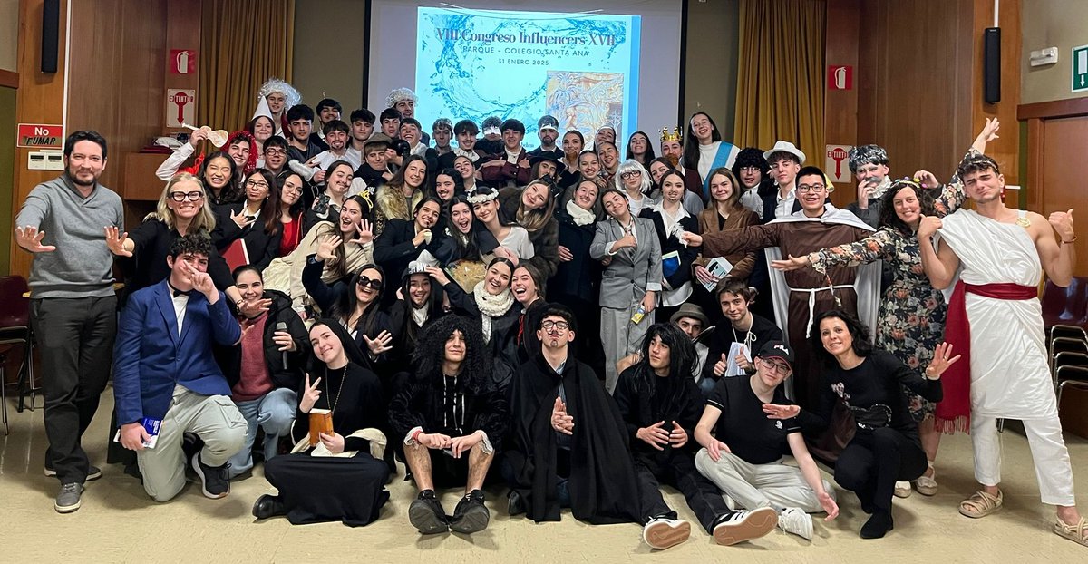 Solo nos queda mostrar la foto final, en la que se ve que no hay Ciencia, ni Arte desligado del resto, porque todos nos INFLUIMOS y eso nos ENGRANDECE.
#JuntosSomosMásFuertes 🌊
<a href="/PC_SantaAna/">Santa Ana Valencia</a>