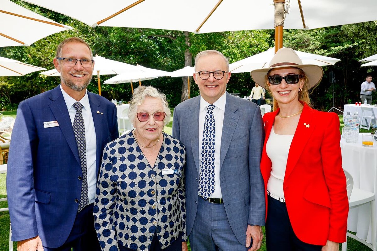 Professor Georgina Long AO (Bluesky @gvlongphdmd) tweet media