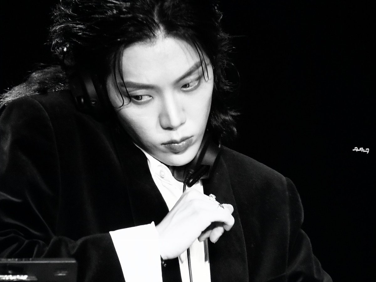 250131 CHEERS TO 2025
#ELCAPITXN #장이정
ㅋㅋㅋ 
<a href="/elcapitxxn/">EL CAPITXN</a>