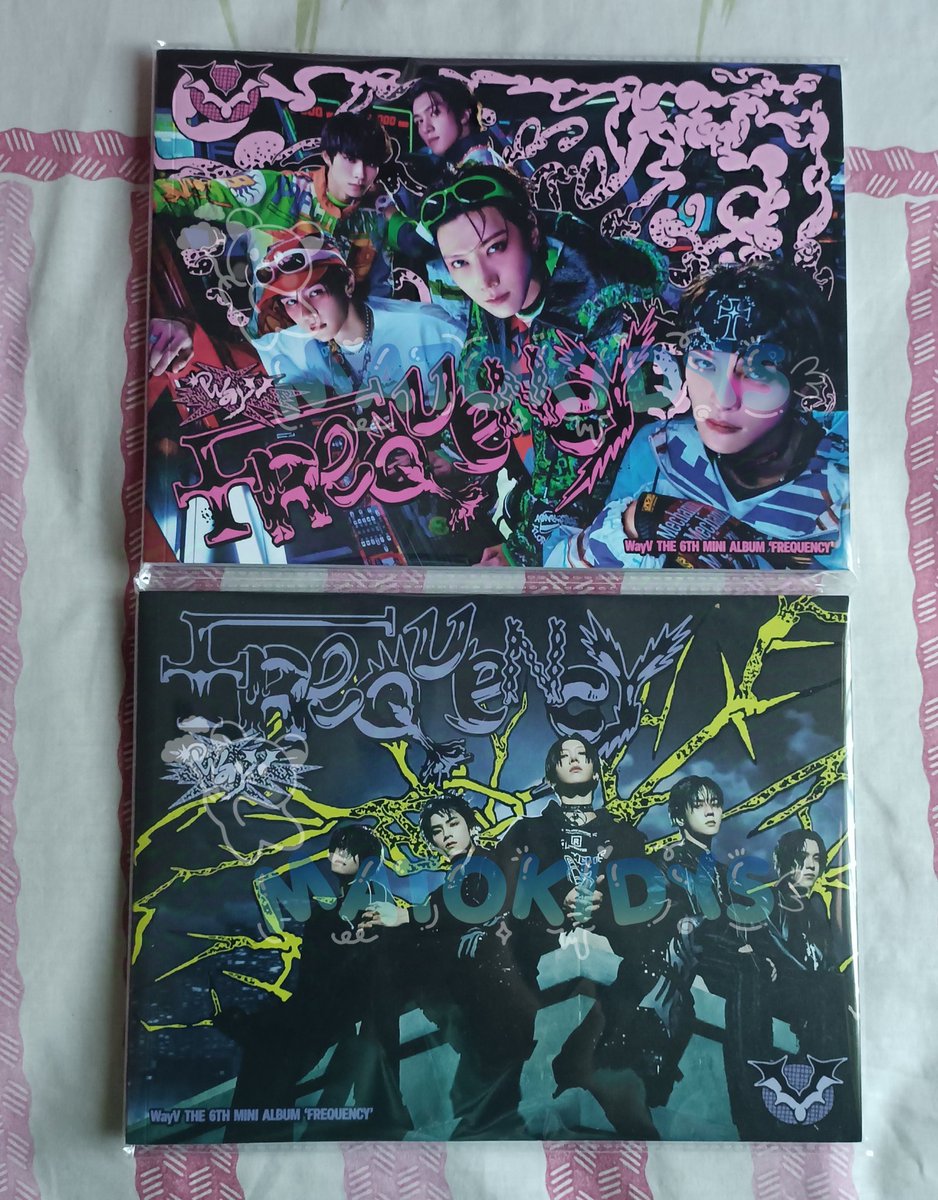 MATOKIDYS's tweet photo. GIVEAWAY WAYV FREQUENCY PHOTOBOOK  ALBUM RANDOM VER (FULLSET UNSEALED)

FOR 2 WINNERS 🎊

• Like &amp; RT this tweet
• Follow @MATOKIDYS
 • Rep DONE
 • Don't forget to Drop Proof 
❗WayZenNie ONLY❗
❗No GA hunter acc❗I'll check 1 by 1

ENDS 2.2 AT 19.00 WIB ⭕ https://t.co/aWDlXGU8Lf