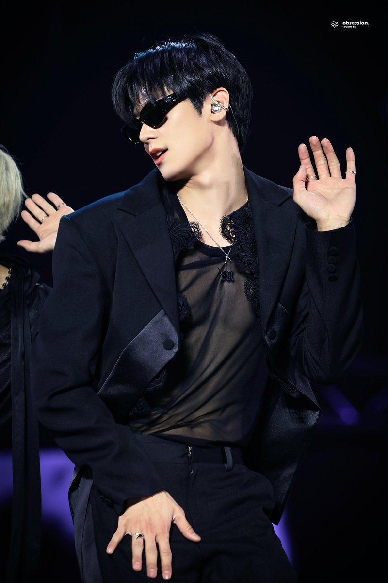 ๐ผ๐ฏ๐๐ฒ๐๐๐ถ๐ผ๐ป. tweet media