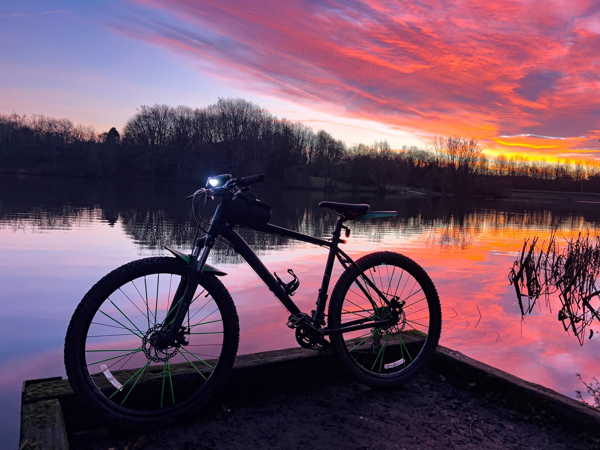 Claire Bratley tweet media