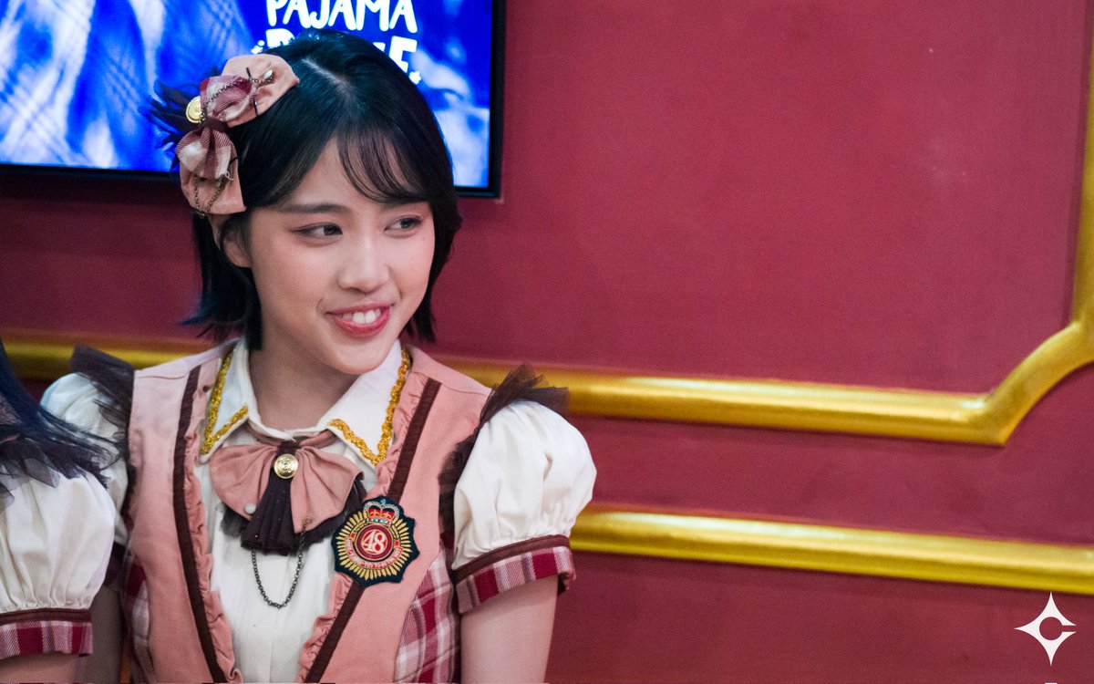 _constellation0's tweet photo. Kaget besar 😆

🌟 @AM_EllaJKT48
🌌 Peresmian Setlist Te Wo Tsunaginagara - Feb 1, 2025 https://t.co/gp9OQuhXmi