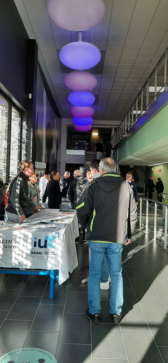 IsabelleTiteux_URCA (@isabelletiteux) on Twitter photo Sur le Campus Sup Ardenne de Charleville <a href="/universitereims/">Université de Reims Champagne-Ardenne</a> vous ouvre également ses portes. Nous vous attendons jusque 17h. <a href="/ei_sine/">EiSINE</a> <a href="/RccIut/">IUT de Reims-Châlons-Charleville</a> <a href="/inspereims/">Inspé Reims</a> Sur le Campus Sup Ardenne de Charleville <a href="/universitereims/">Université de Reims Champagne-Ardenne</a> vous ouvre également ses portes. Nous vous attendons jusque 17h. <a href="/ei_sine/">EiSINE</a> <a href="/RccIut/">IUT de Reims-Châlons-Charleville</a> <a href="/inspereims/">Inspé Reims</a>