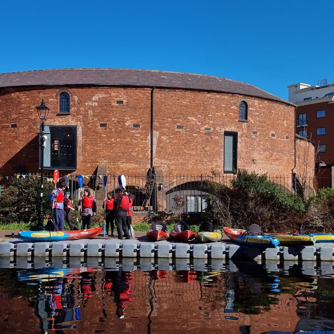 BhamRoundhouse's tweet image. 🎉 2025 tour dates are now live! 🎉
Come and join us this year for brand new and returning favourite tours across Birmingham, by foot, by kayak and by boat.
Book now - roundhousebirmingham.org.uk/things-to-do
#SeeTheCityDifferently #Birmingham #KayakTour #WalkingTour #Brum