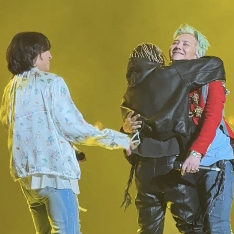 stillxxxlife's tweet photo. “ you came ”                    “ for you always ” https://t.co/3HS1q6JrlB