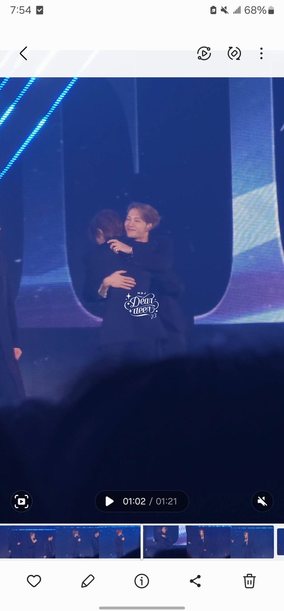 deardeer73's tweet photo. (Bye world) https://t.co/0ReW8J1Twc