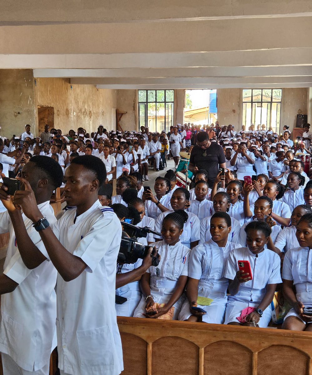 PeterObi's tweet image. Yesterday, I visited the College of Nursing Sciences and the School of Medical Laboratory Technicians at Bishop Shanahan Specialist Hospital, Nsukka—the only institution of its kind in the senatorial zone.

Like many other critical health and educational institutions across the…