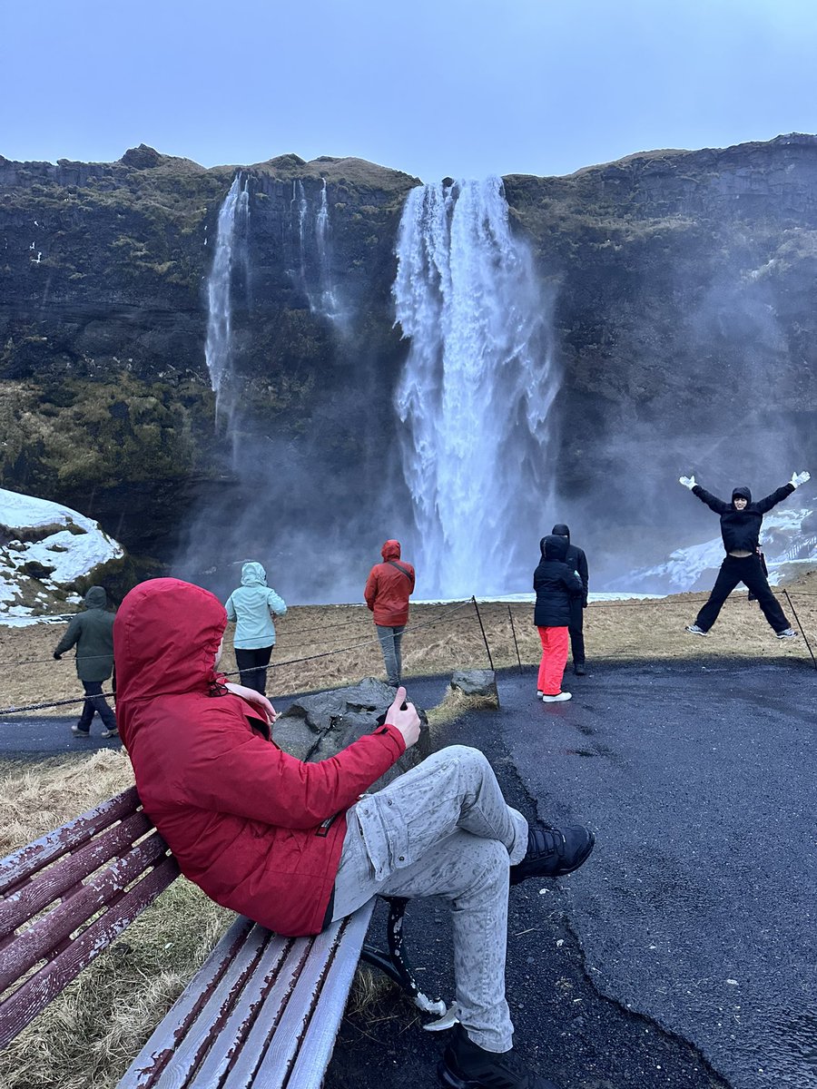 Chilling in Iceland, me sitting on a bench when some person decided to jump. Meme material 😂