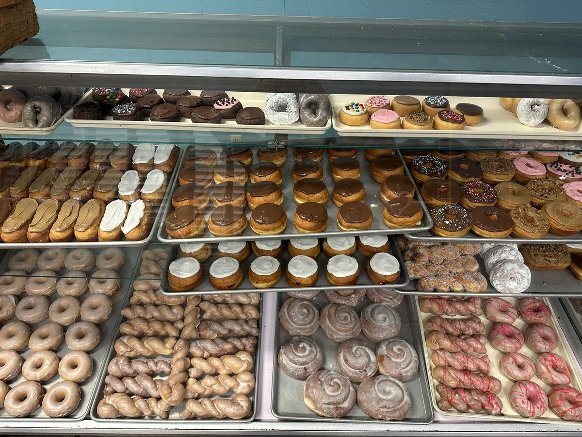 Liebermann’s And Beyond Bakery tweet media