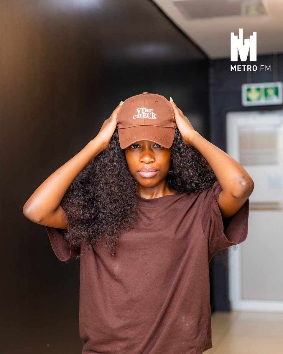 METROFMSA's tweet photo. #TheEncore with @mpumimlambo_ 

We have Thato Hatsi  and @Tracy_Vocals  for #TableforThree on METROFM

Tune in https://t.co/vtHenSKATi https://t.co/y3yRVtovP7