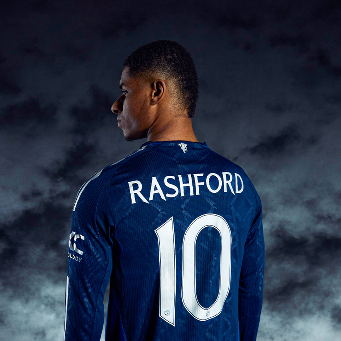 UtdDistrict's tweet photo. 🚨 | BREAKING:

Marcus Rashford is closing in on a loan move to Aston Villa. A deal is progressing ahead of the transfer deadline and there is optimism the move will get concluded.

[Samuel Luckhurst, MEN]