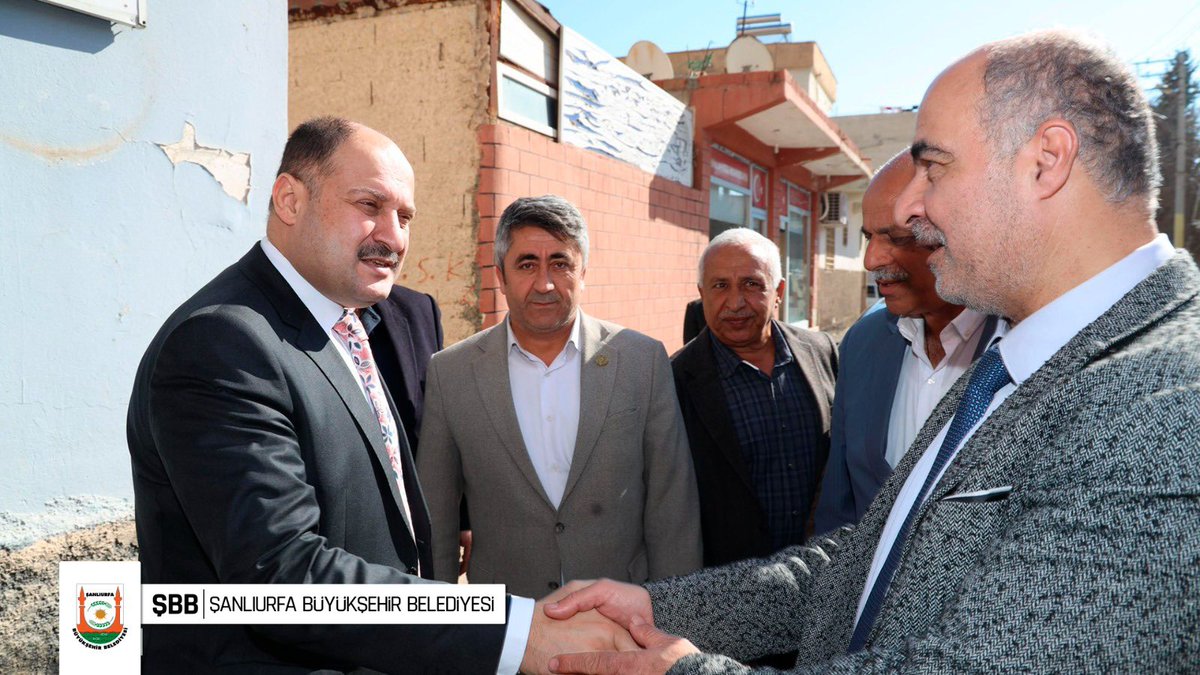 Ceylanpınar’ın üreten ve emek veren esnaflarıyla bir aradayız!

Ceylanpınar Esnaf ve Sanatkârlar Odası İlçe Başkanı Bülent Çelik ve yönetimiyle bir araya gelerek ilçemizin ticari hayatı ve esnaflarımızın talepleri üzerine verimli bir görüşme gerçekleştirdik.

Üreten esnaf, güçlü