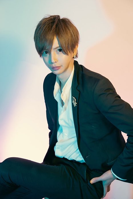 aoi_sinceyou's tweet photo. 【勝手に従業員紹介】

瀬戸 祐介

スタイルと顔面が半端なく強い。
ただただ強い。
言葉使いや話のテンポから
気遣いの出来方と優しさが分かる

1部からスペースレンジャーと
呼ばれているが
その由来は足を運んで実際に体感して欲しい。

酔ってる時の移動速度が
西成のおぢちゃんと一緒。 https://t.co/MorqPkQ5l5