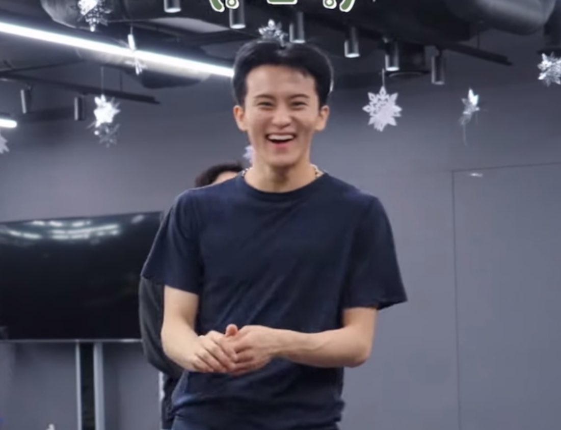 ً (@looksmkl) on Twitter photo 