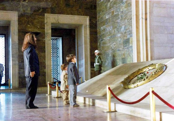 1 Şubat 1999| #BarışManço, 26 yıl önce bugün aramızdan ayrıldı.