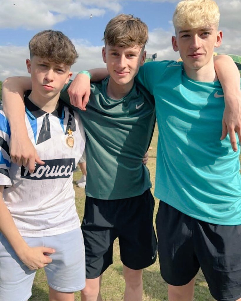 Freshbuddies's tweet photo. https://t.co/3of9I9Orli
https://t.co/soVGGVsBD2
#gay #outdoorexhibit #schwul
#kiffeur #kiffeurgay #sportswear #kiffeursurvet #survet #scally #chavlad https://t.co/3eVhgulVY3