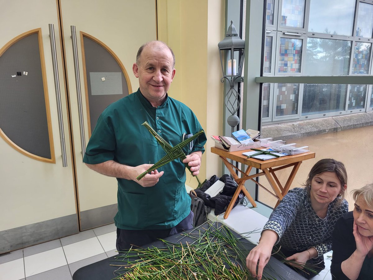 Róisín Comms tweet media