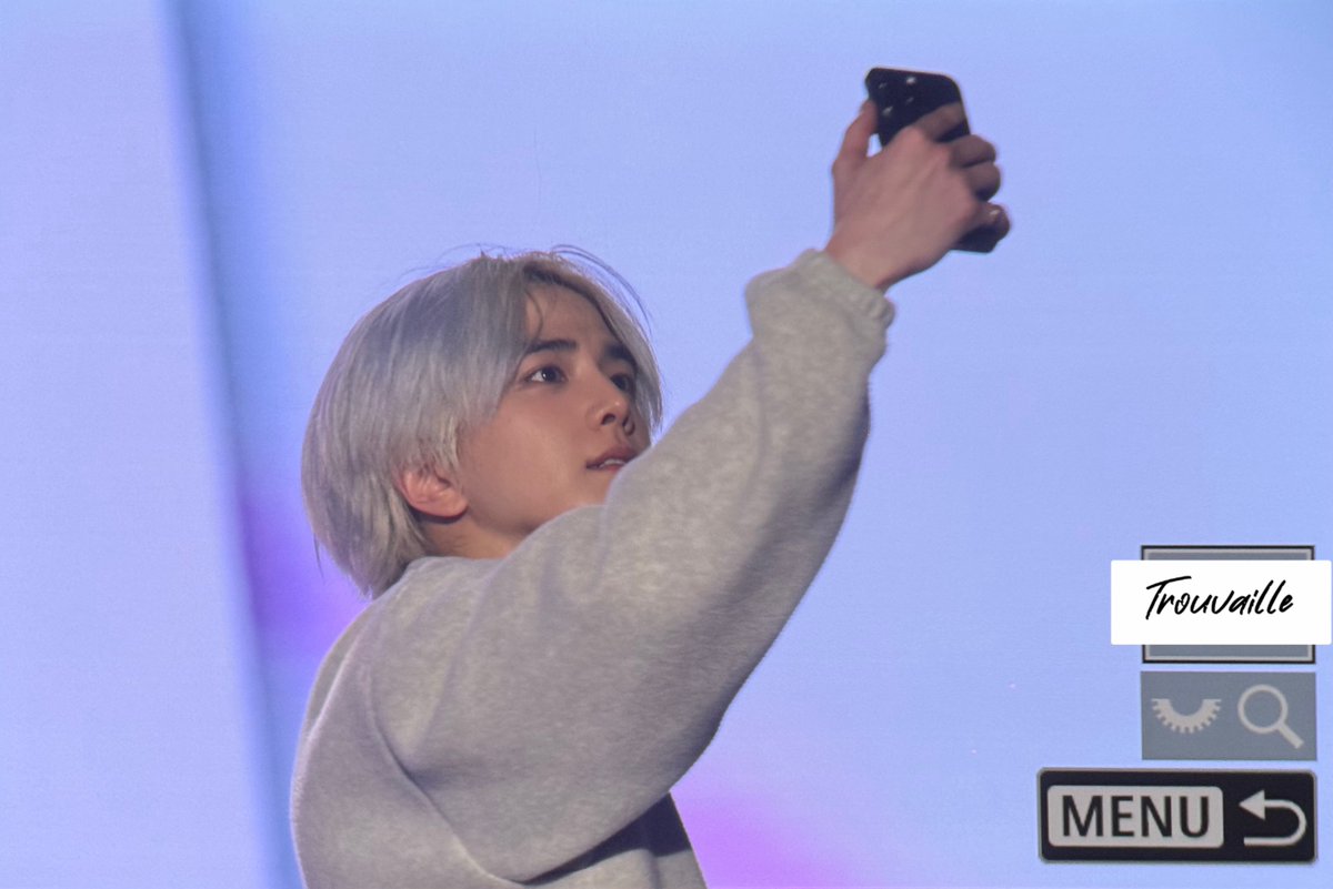 Trouvaille_808's tweet photo. 240201 더비랜드

빵카프리오는 여전히 ⑉♥

#THEBOYZ #YOUNGHOON
#더보이즈 #영훈 https://t.co/XIMVtXrMws