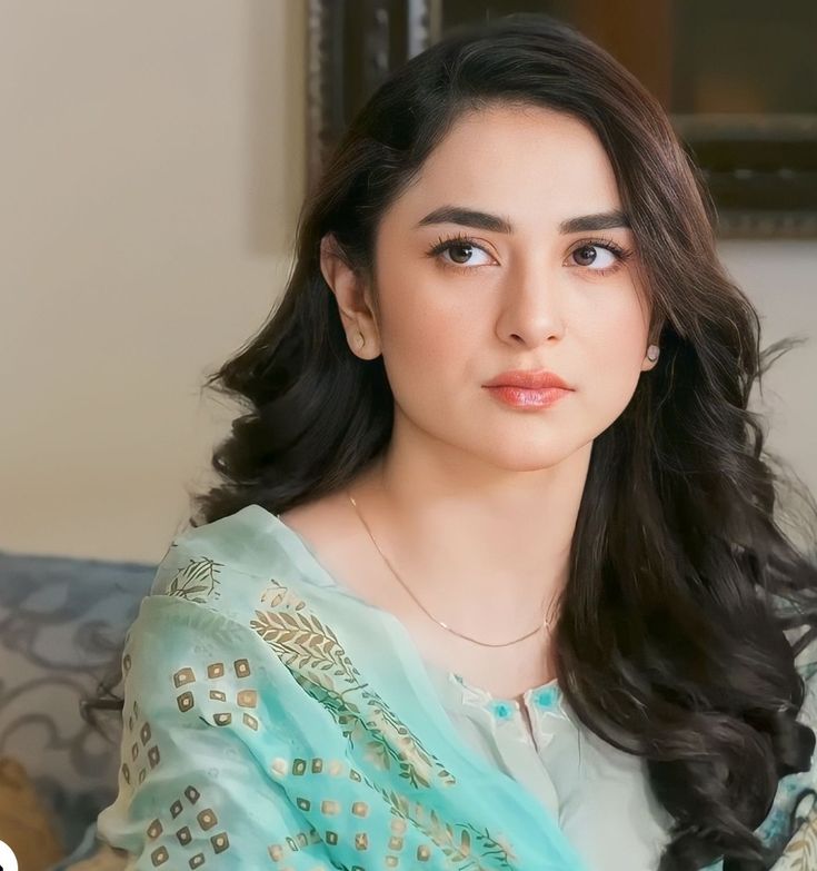 Yumna Zaidi Memoir tweet media