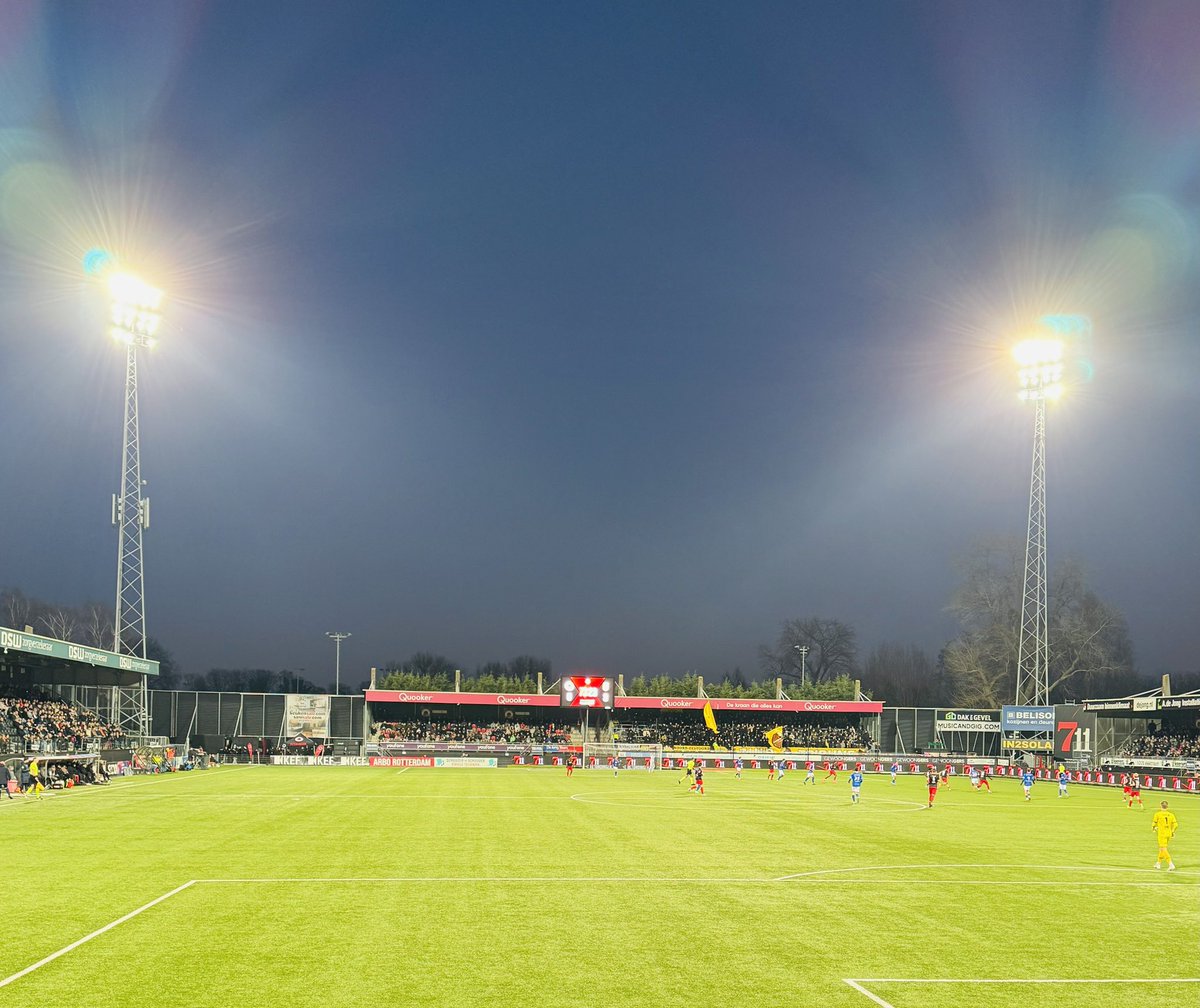 Een ongekende totale off-day tegen de nummer 20 in de kou zeg!! Pfff. Zonde. 🔴⚫️ <a href="/excelsiorrdam/">Excelsior Rotterdam</a> <a href="/ProExcelsior/">SV Pro Excelsior</a> #EXCvit #oorwassing