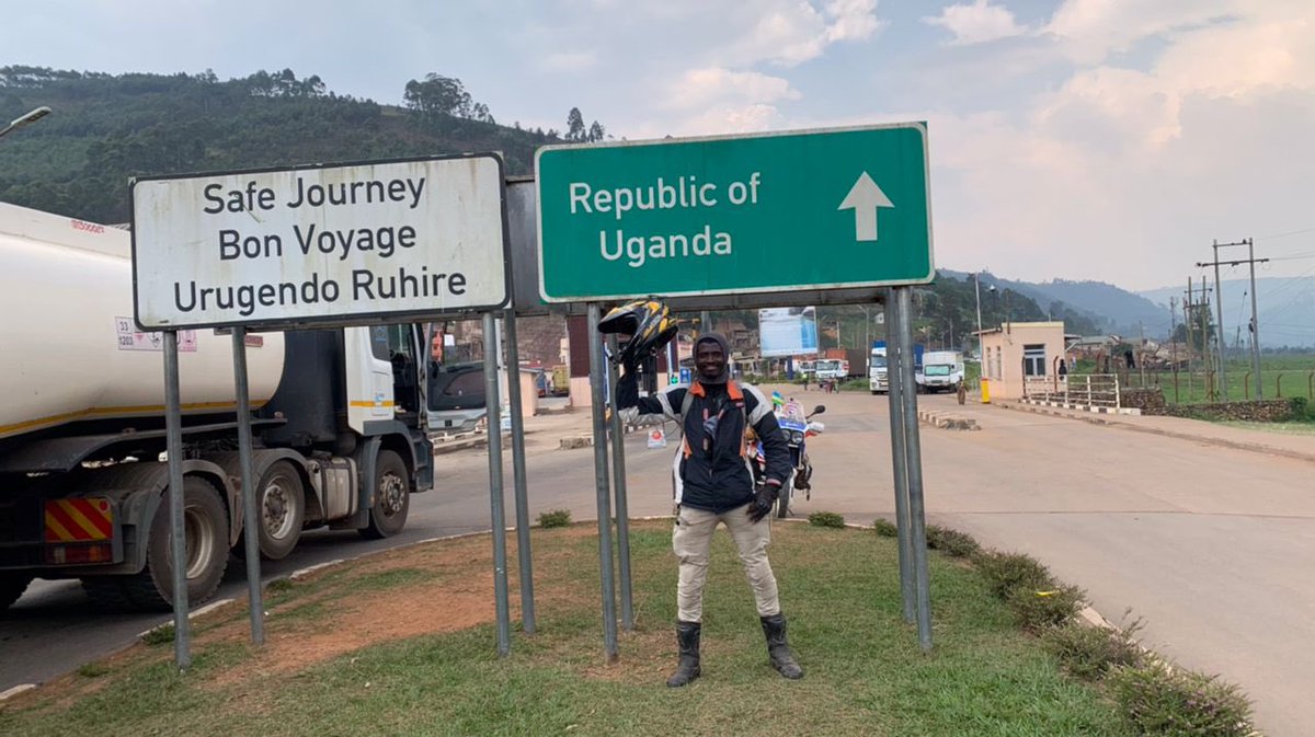 goshers_'s tweet image. Dear #Ugandans, our brother #flyingflags from Ghana 🇬🇭 has made it into your region on his motorbike adventure all the way from Ghana. Kindly receive him well.

Text him and say HI to him. +233 24 343 9115