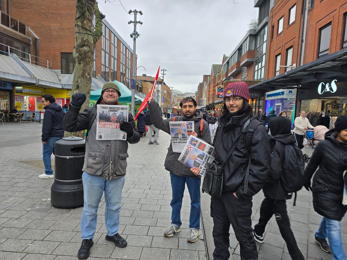 HarrowCommunist's tweet photo. We were out in Harrow to talk about the need for revolution, then discussed how to build a revolutionary party using Lenin’s classic What is to be done? If you want a revolution we are your party! https://t.co/JVDSvle05m