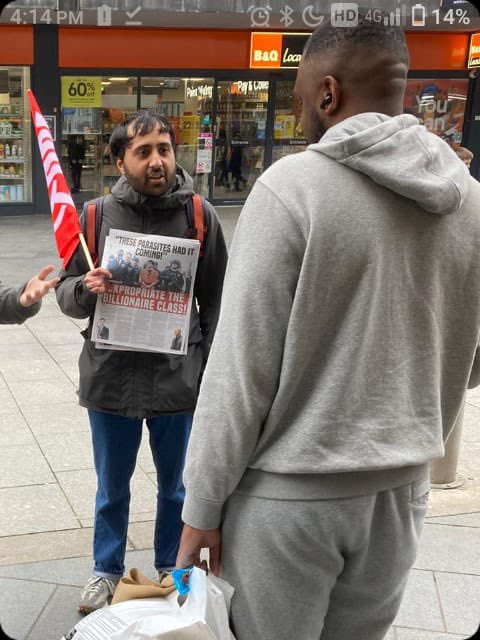 HarrowCommunist's tweet photo. We were out in Harrow to talk about the need for revolution, then discussed how to build a revolutionary party using Lenin’s classic What is to be done? If you want a revolution we are your party! https://t.co/JVDSvle05m