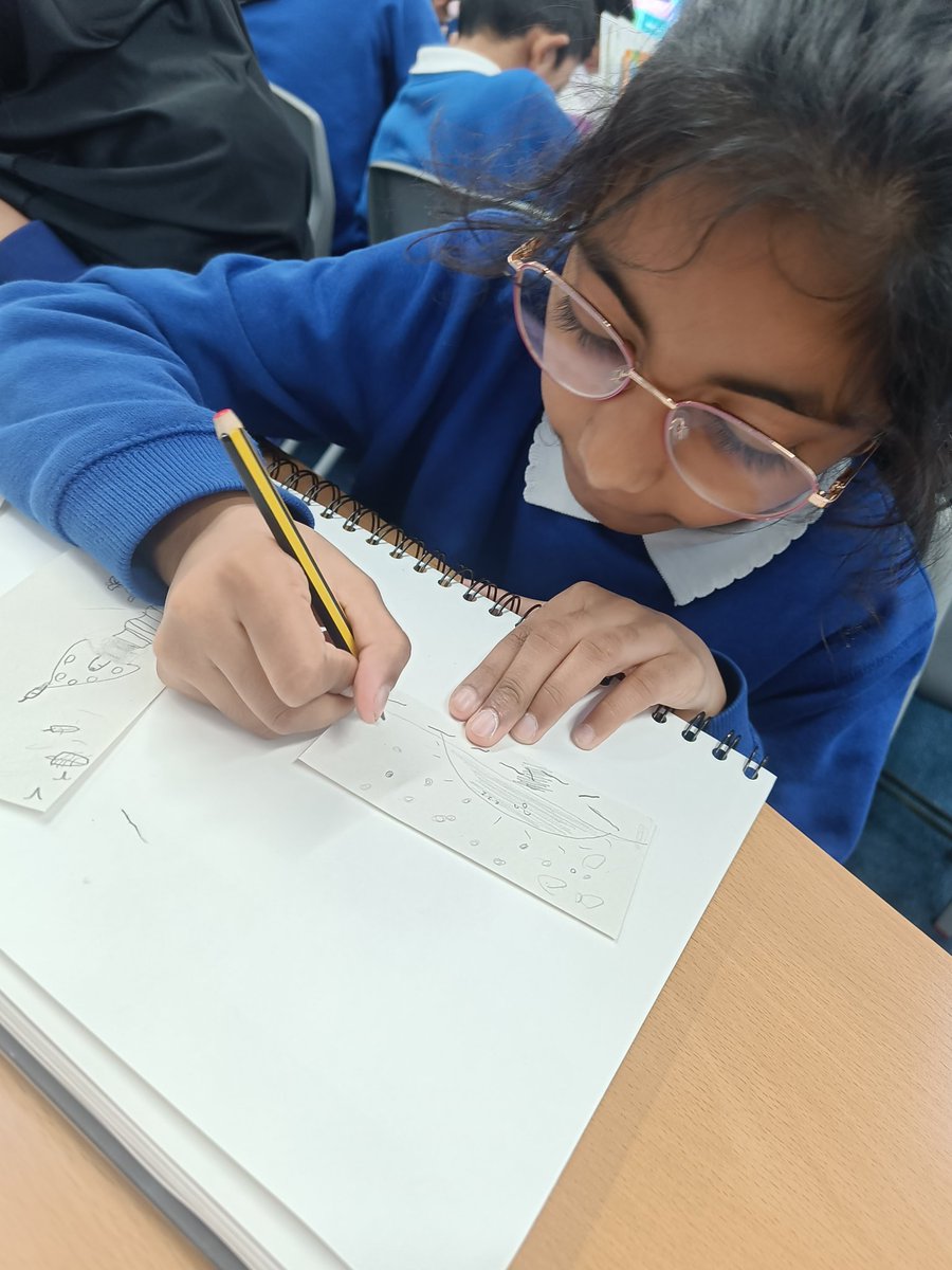 MissEChadney's tweet photo. #LLF4EC loved their relaxing Friday afternoon designing their own prints. We took inspiration from prints by Michelle Hughes and Alison Deegan 🖌🖍 @Lift_Lea_Forest @LLF_DHT @LiftSchools https://t.co/V9VawWuvvJ