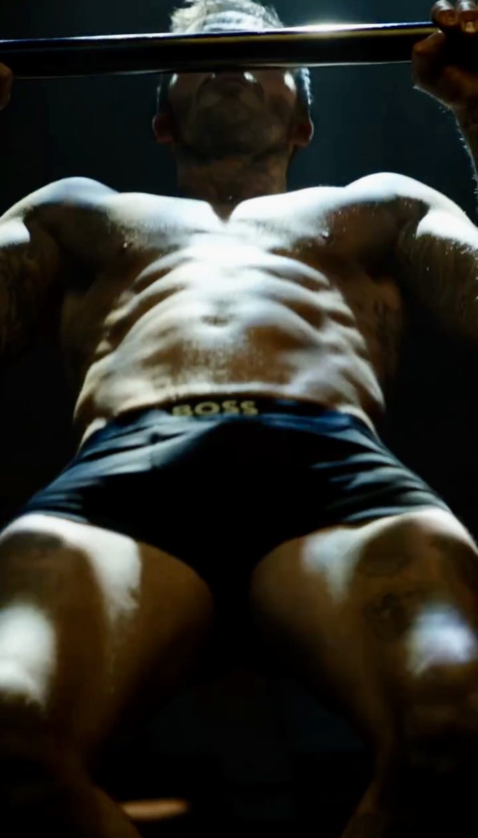 conexionpride's tweet photo. Aquí te dejamos más de #DavidBeckham para #Boss
#bulge #alertabulge #bulgealert https://t.co/4BfiKvFbI5