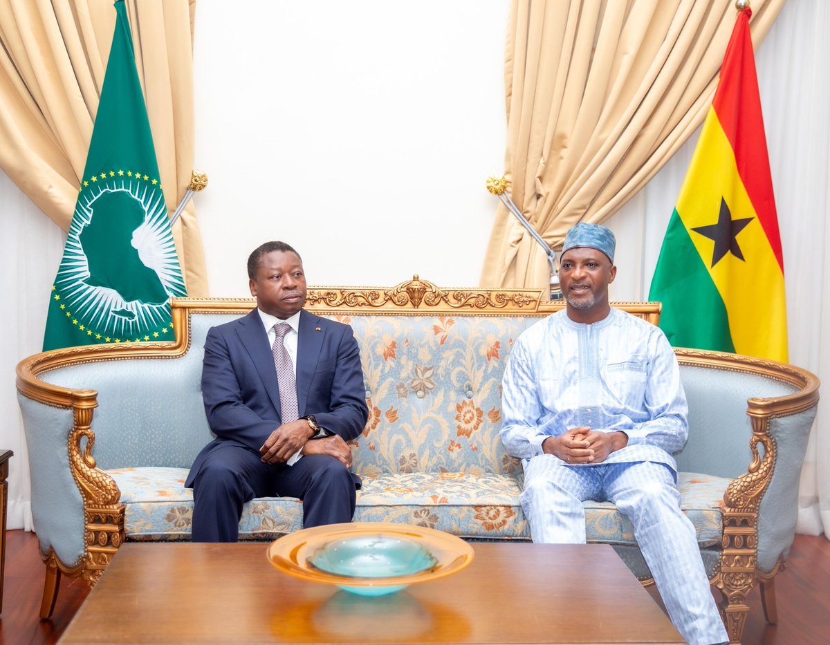 Les travaux de la troisième édition des Dialogues sur la Prospérité en Afrique (APD 2025) se sont ouverts ce samedi 1er février 2025 à Accra au Ghana, avec la participation du Président de la République, Faure Essozimna Gnassingbé.

presidence.gouv.tg/2025/02/01/inv…