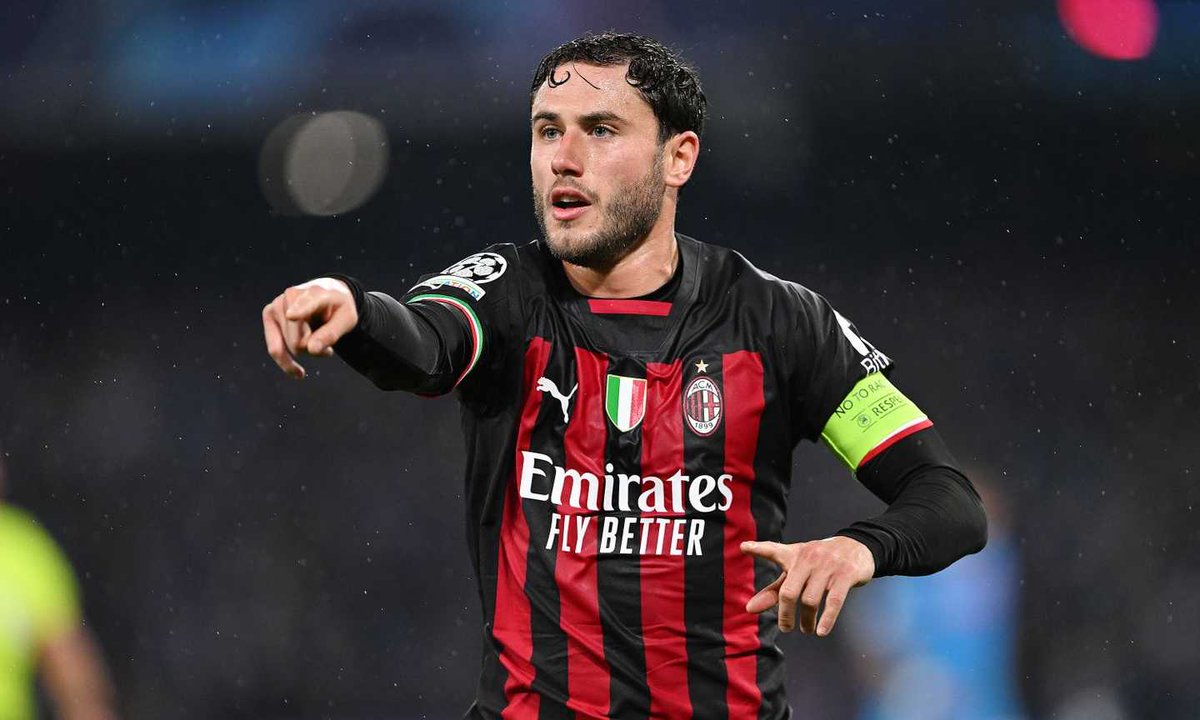 Non ho problemi a dire che l'addio di #Calabria a febbraio 2025 mi dispiace e non poco.

Non potete non notare che è il tipo di giocatore che, da oggi, mancherà al #Milan.

Non potete non dirgli *grazie*.
Grazie.