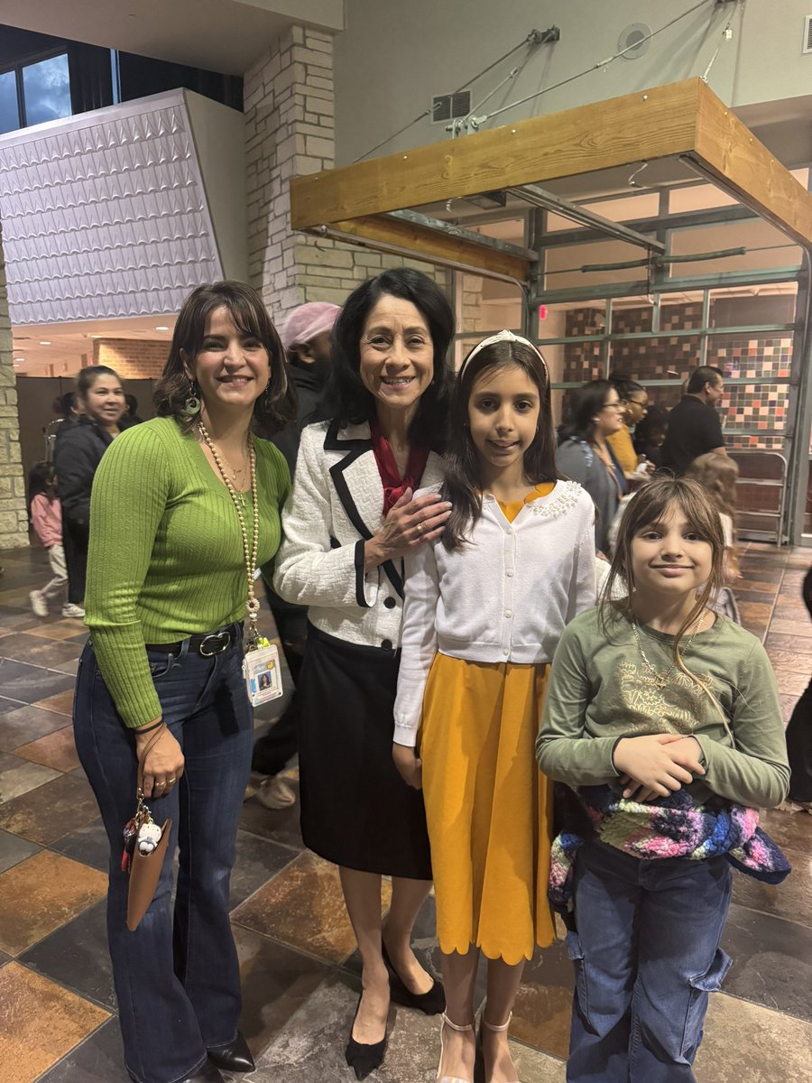 What an incredible night celebrating our talented writers! ✍️ I’m especially proud of the amazing young authors from McNabb, and most of all, my exceptional student, Ana Lucia, whose boundless imagination never ceases to amaze me 🤩