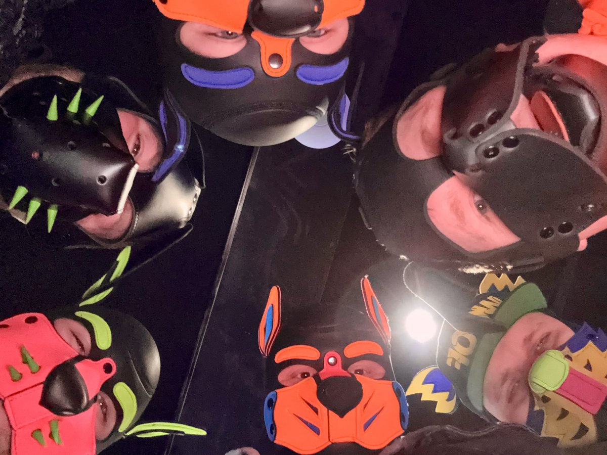“large group of large men dressed brightly” 🧡💛