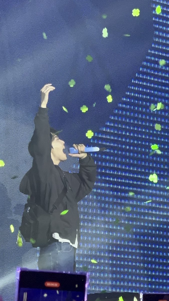 (ᓀ‸ᓂ) ໒꒱ tweet media