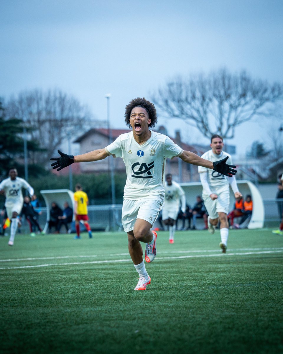 OGC Nice tweet media