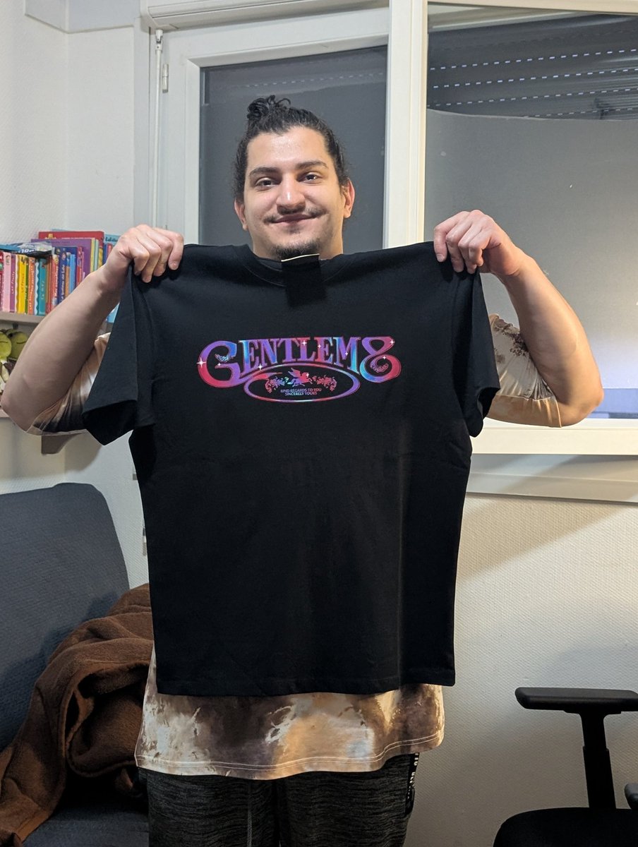 rabdeljr's tweet photo. Je suis super heureux de mes tee shirt M8 https://t.co/PU8HIyz5Vb