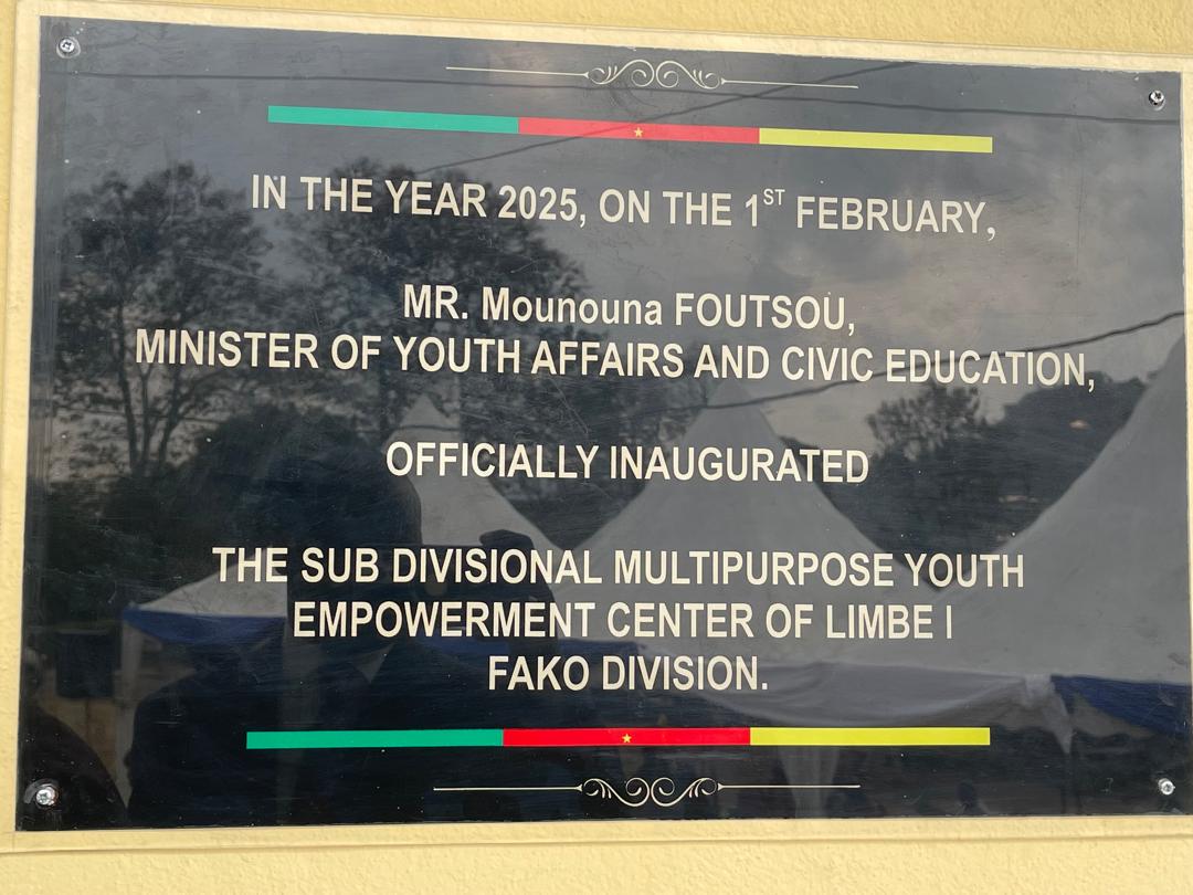 MFoutsou's tweet photo. This 1st February 2025, in the South-West Region, I inaugurated the Multipurpose Youth Empowerment Centre #MYEC in #Limbé, as part of the activities marking the launch of the 59th Youth Day. https://t.co/NQtT3Qda0T