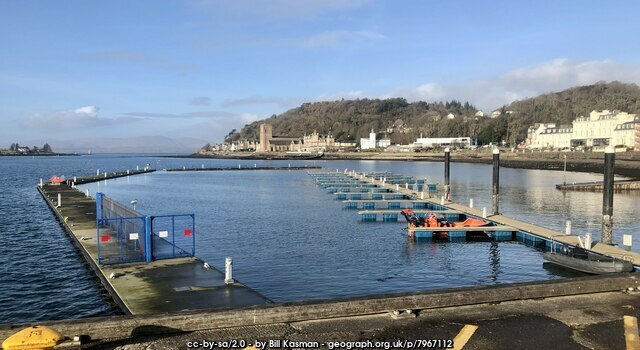 geograph_bi's tweet photo. Friday, #Oban 
#harbour #pontoons #waterfront  https://t.co/eXYkqOl1Ap Free to use – please credit Bill Kasman https://t.co/Q1FJwfWMOt