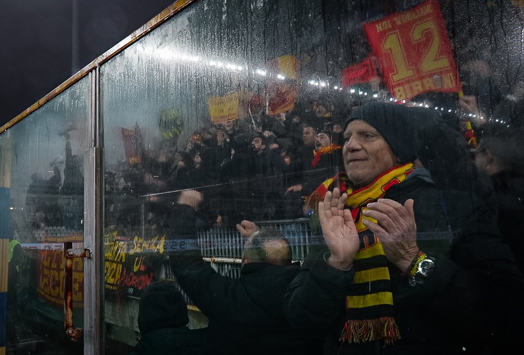OfficialUSLecce's tweet image. 🔙 Special night, special fans 🟡🔴

#ParmaLecce #SerieAEnilive