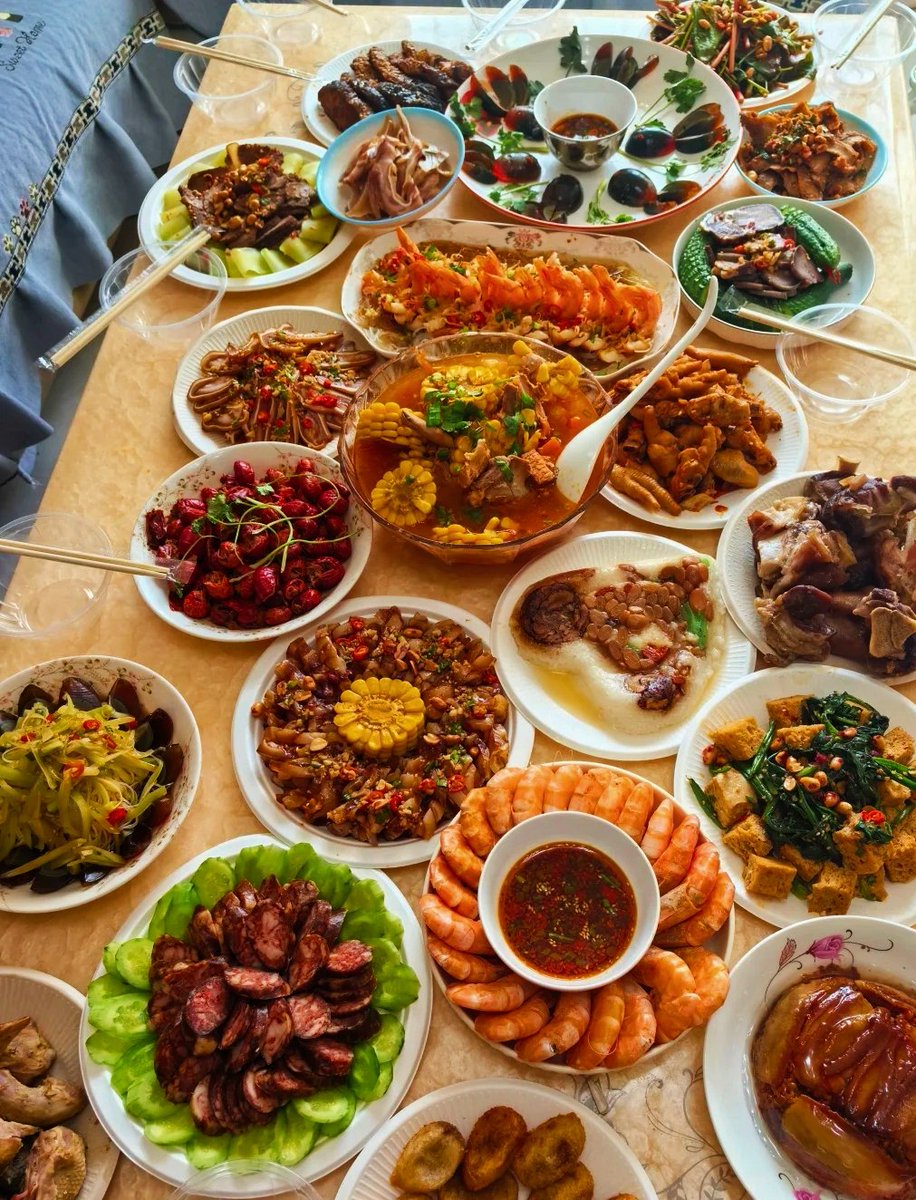 fangxuening's tweet photo. #春节 我做的年夜饭，怎么样？#互关互赞 https://t.co/rlyYKCqs8w