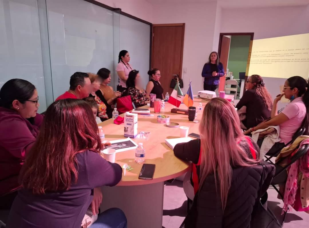 MujeresPV's tweet photo. El jueves 30 de enero Colectivo Mujeres Puerto Vallarta, representantes del Colectivo Familias Unidas contra los Feminicidios y @clademjal nos reunimos con la directora del Instituto Municipal de la Mujer, este encuentro forma parte del seguimiento a los acuerdos de la MTAVG https://t.co/rjBokbkfu6