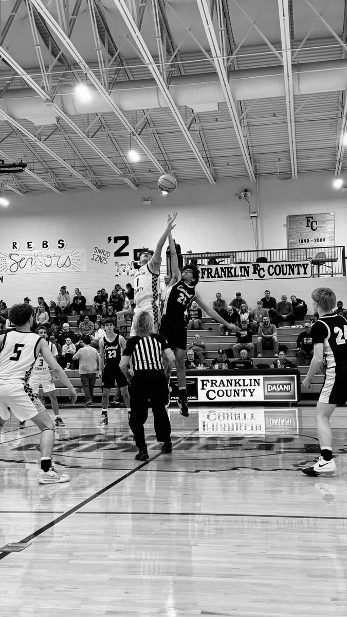 Lastnight was a tough defeat, but left us with some players who showed up and showed out! 

Kason Puffer- 16 pts
Carter Sage- 7 pts
Braylon Payne- 6 pts
Isaac Messick- 5 rebs
