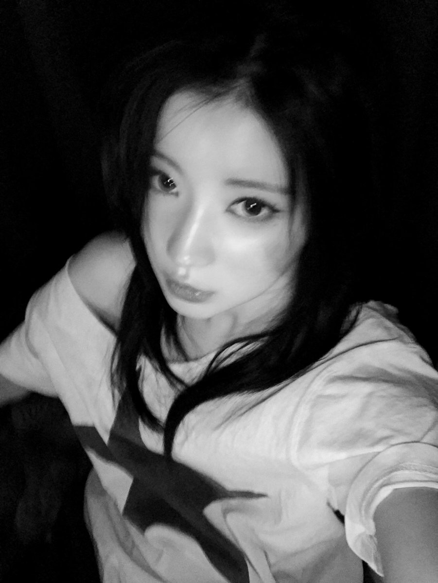 HIKARV_'s tweet photo. ­­
        
 ­­                      date night 

 ­ https://t.co/rX0bVeEwCk